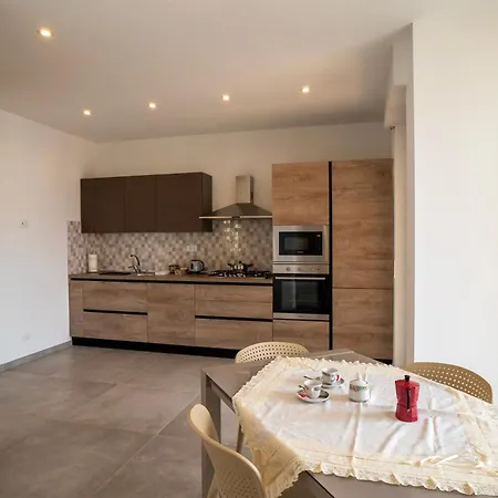 Apartment Hostfacile - New Beach Front - Wifi - Air Conditioning *
