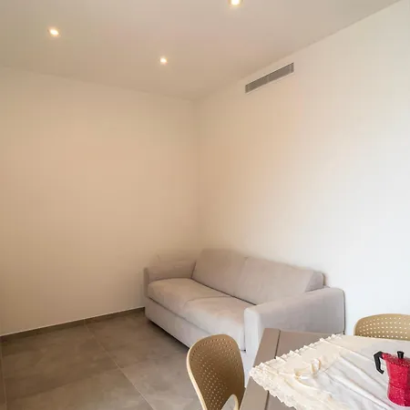 Apartment Hostfacile - New Beach Front - Wifi - Air Conditioning