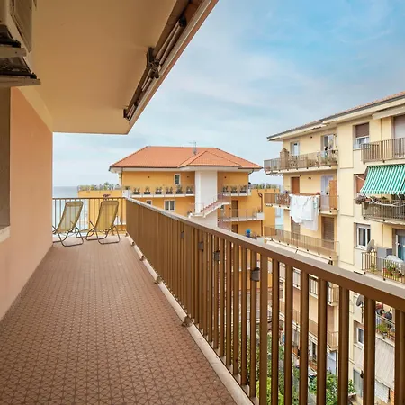 Apartment Hostfacile - New Beach Front - Wifi - Air Conditioning Ventimiglia